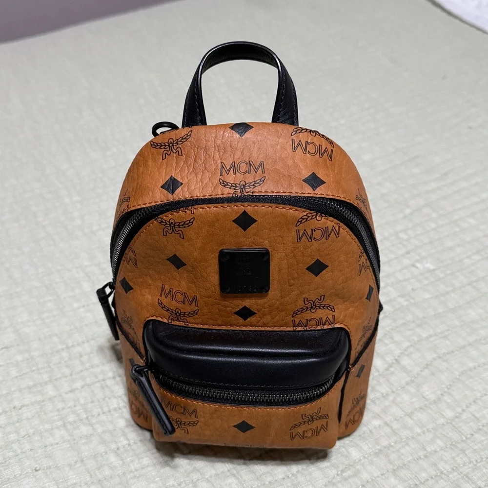 MCM Cognac and Black Backpack mini - Picture 5 of 6